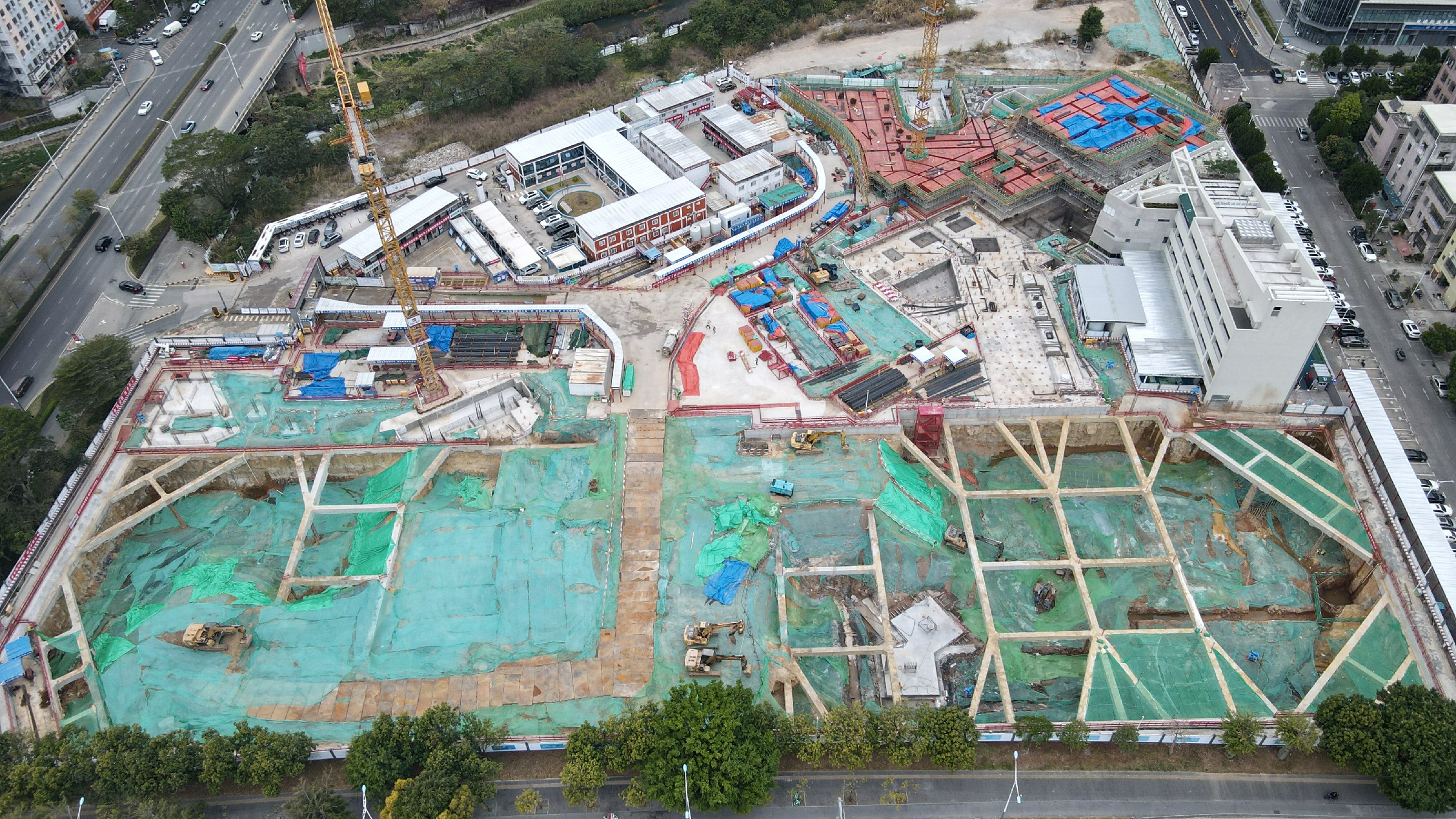 龙腾学校.jpg